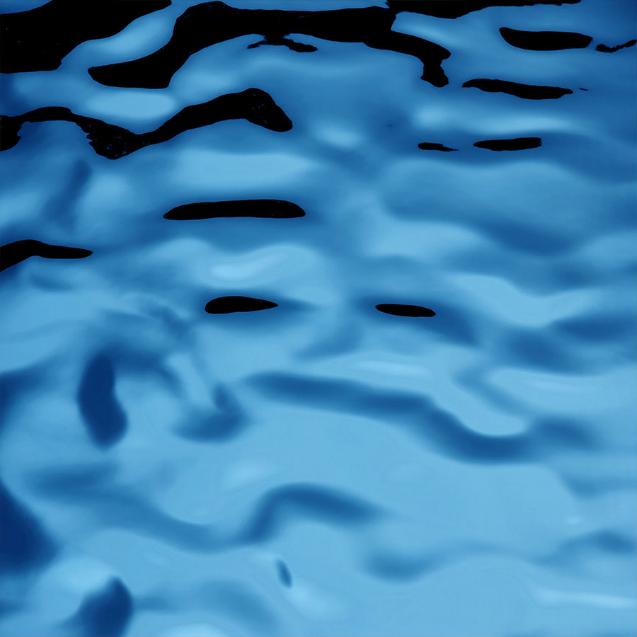 Panel de pared WallFace 3D aspecto espejo 27047 OCEAN Ice Blue autoadhesivo azul