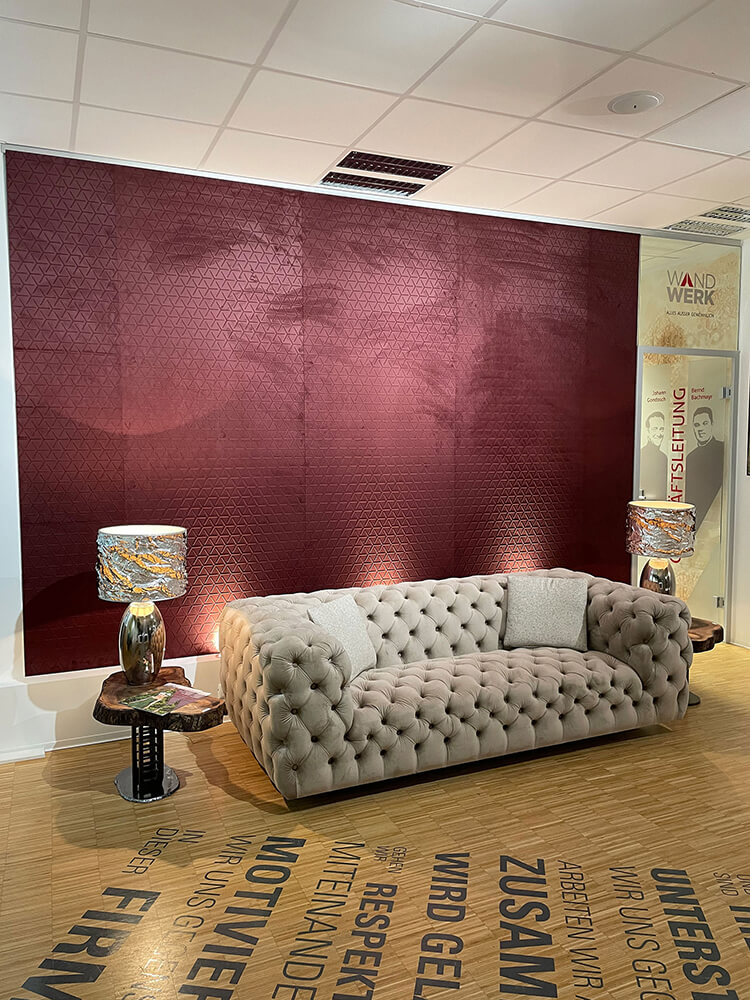 Panel decorativo WallFace 3D aspecto textil 22739 CUBE VELVET Bordeaux Antigrav rojo Panel decorativo WallFace 3D aspecto textil 22739 CUBE VELVET Bordeaux Antigrav rojo
