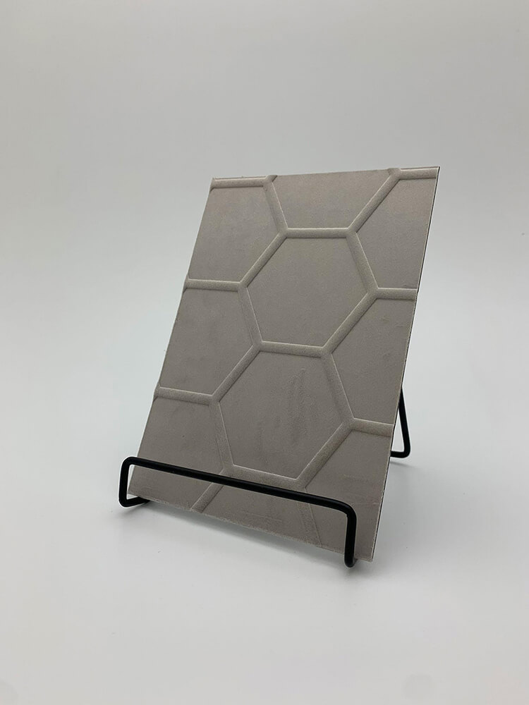 Panneau décoratif WallFace nid d’abeille aspect textile 22712 COMB VELVET Pearl auto-adhésif gris Panneau décoratif WallFace nid d'abeille aspect textile 22712 COMB VELVET Pearl auto-adhésif gris