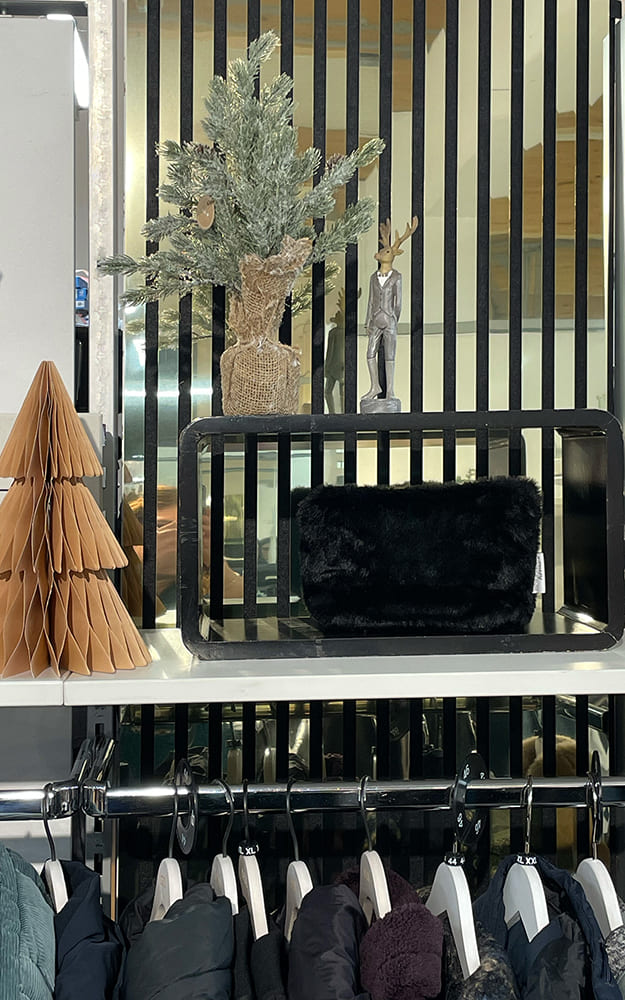 Pannello acustico WallFace 3D a lamelle doghe 31131 Fashion Gold AR oro nero Pannello acustico WallFace 3D a lamelle doghe 31131 Fashion Gold AR oro nero