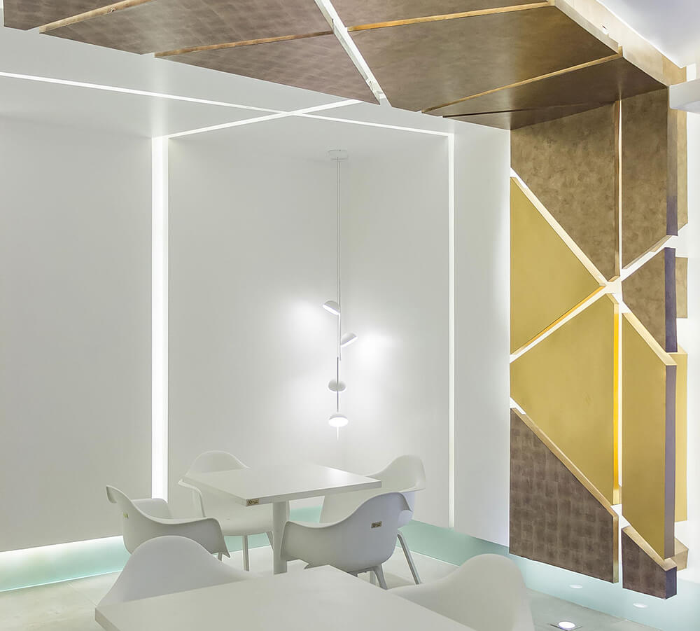 Pannello decorativo WallFace aspetto metallico 15298 Brass brushed matt AR autoadesivo oro Pannello decorativo WallFace aspetto metallico 15298 Brass brushed matt AR autoadesivo oro