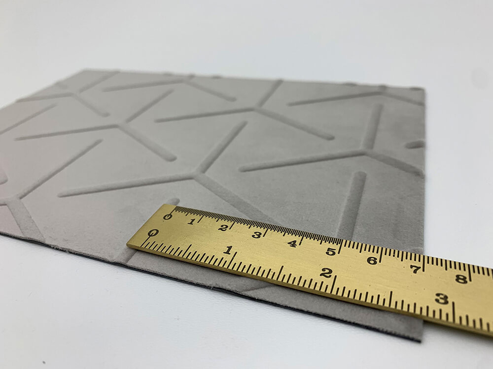 Pannello decorativo WallFace 3D aspetto tessile 22720 CUBE VELVET Pearl autoadesivo grigio Pannello decorativo WallFace 3D aspetto tessile 22720 CUBE VELVET Pearl autoadesivo grigio